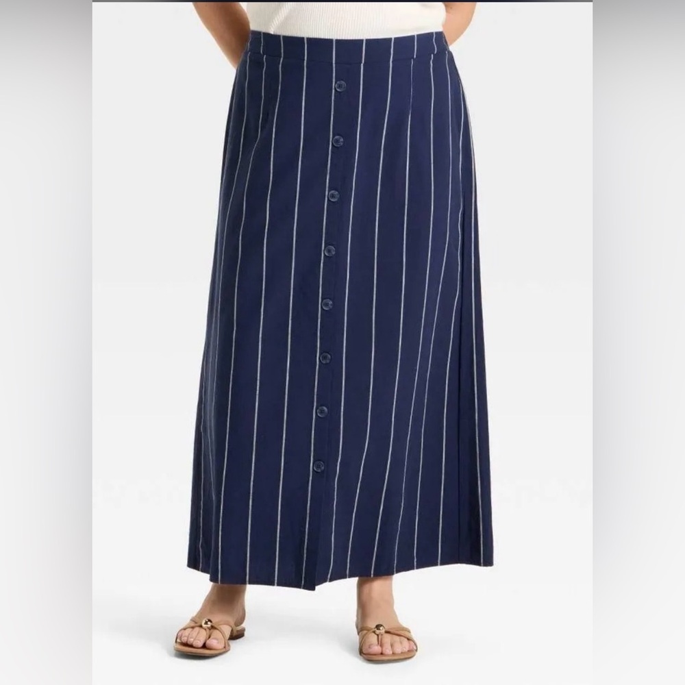 Women’s  Button-Front Maxi Skirt 1X